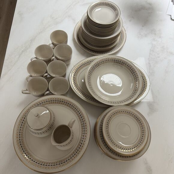 VTG Mikasa Ivory China “HARMONY” #208 Gold MCM 50 Pieces Cream Sugar Platter - Picture 2 of 16